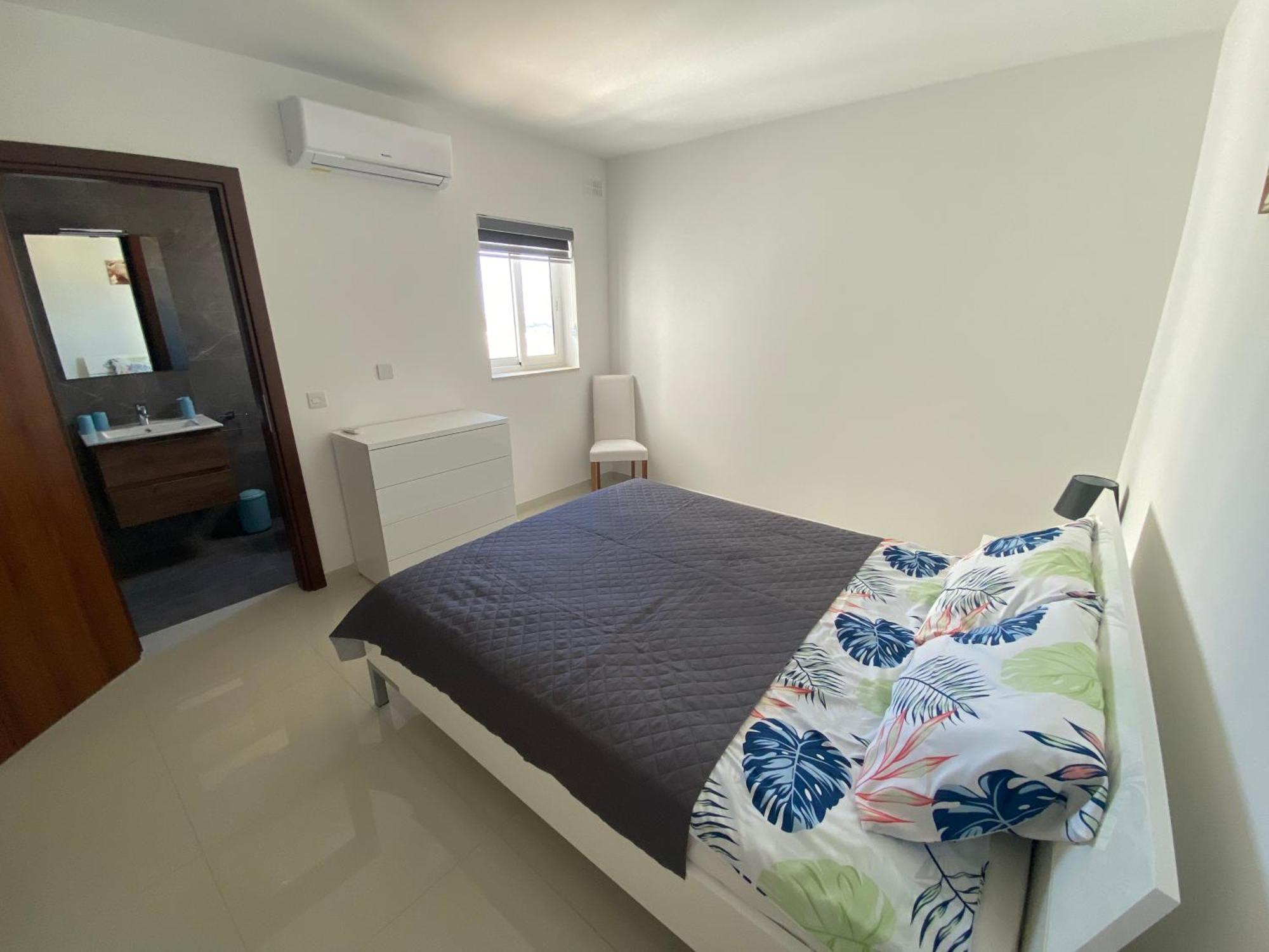 Sunshine Apartments Mellieha - Modern Two Bedroom Penthouse With Terrace Eksteriør billede