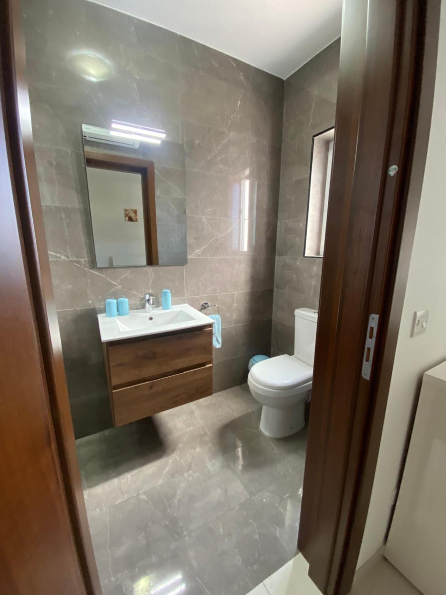 Sunshine Apartments Mellieha - Modern Two Bedroom Penthouse With Terrace Eksteriør billede
